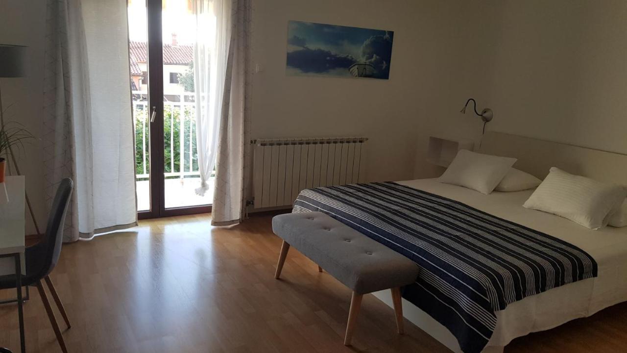 Apartments & Rooms Tom Medulin Luaran gambar