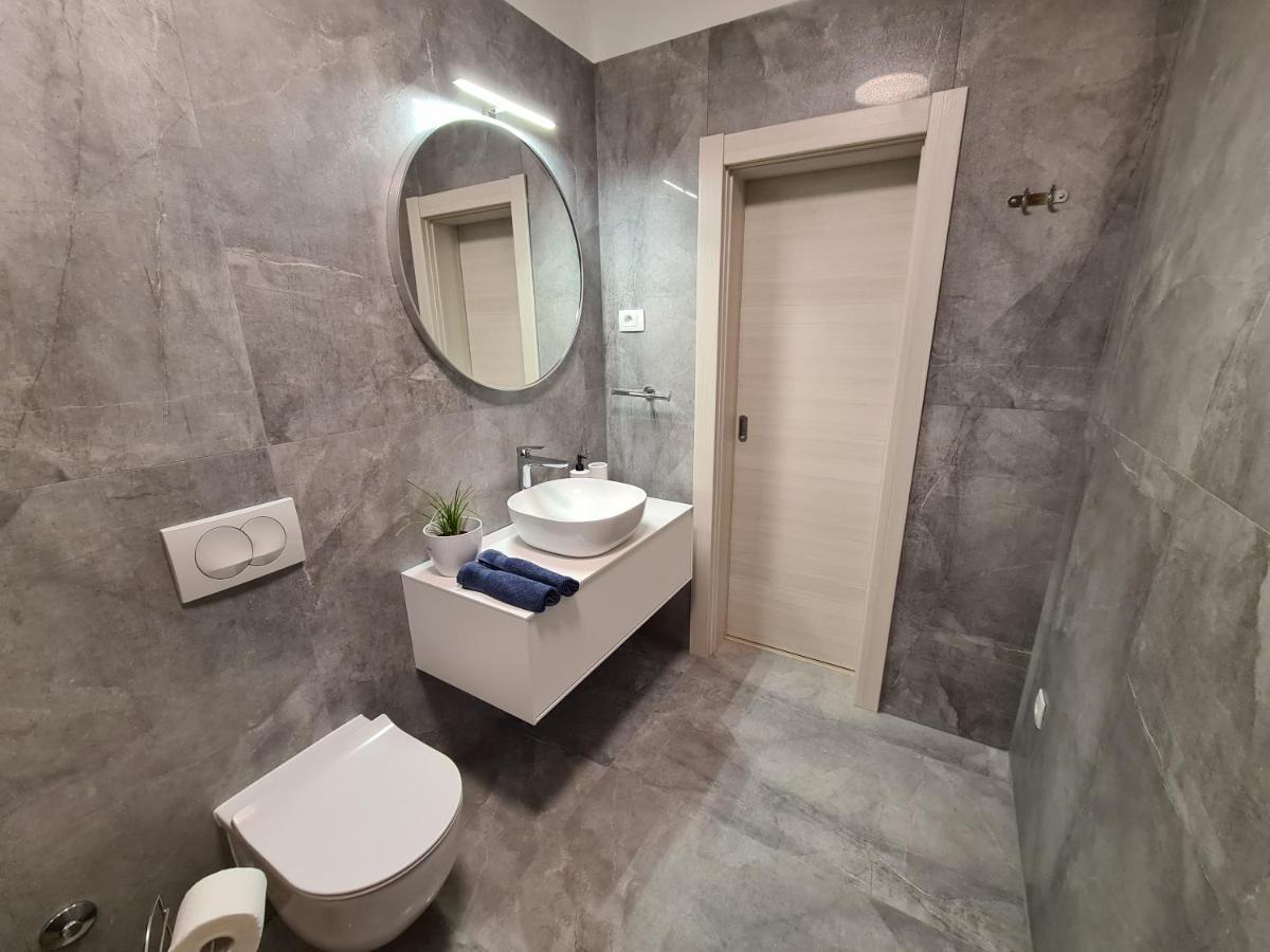 Apartments & Rooms Tom Medulin Luaran gambar