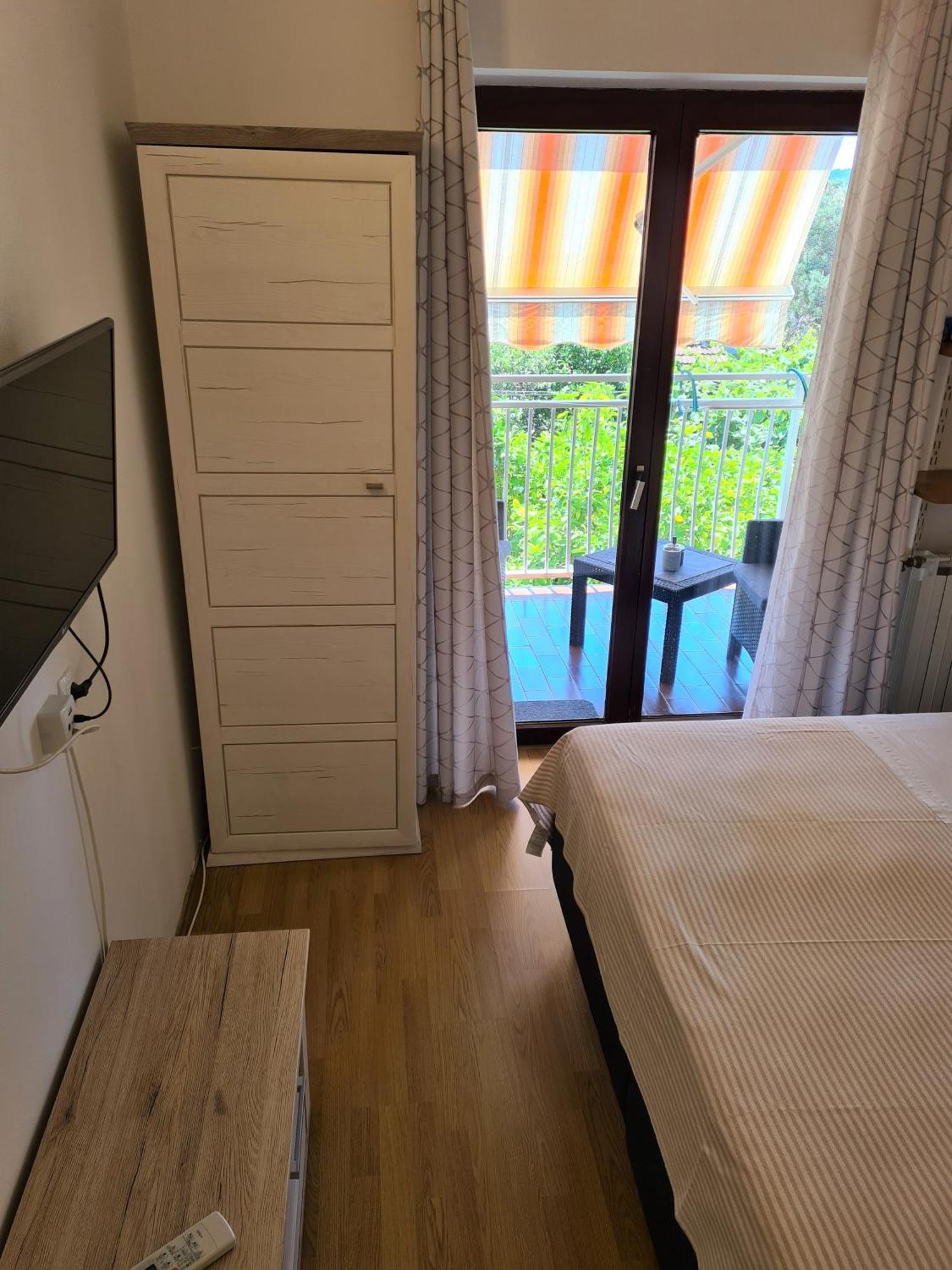 Apartments & Rooms Tom Medulin Luaran gambar